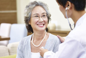 6 Things Seniors Should Bring When Visiting A New Doctor