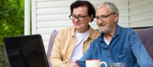 How You Can Help Aging Parents From a Distance?
